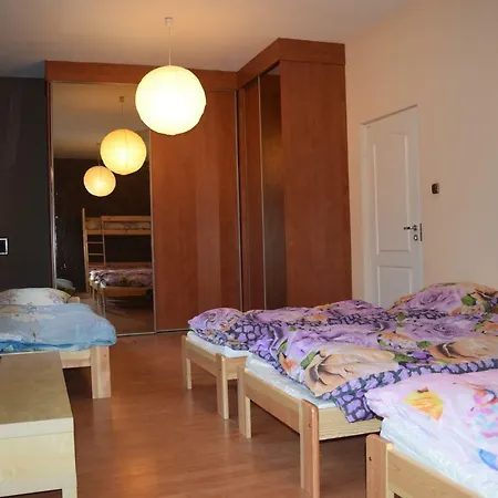 Villa68 Hostel *